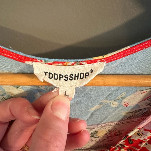 Breezy Floral Cottagecore Red and Blue Maxi Dress size Large - Picture 4 of 9